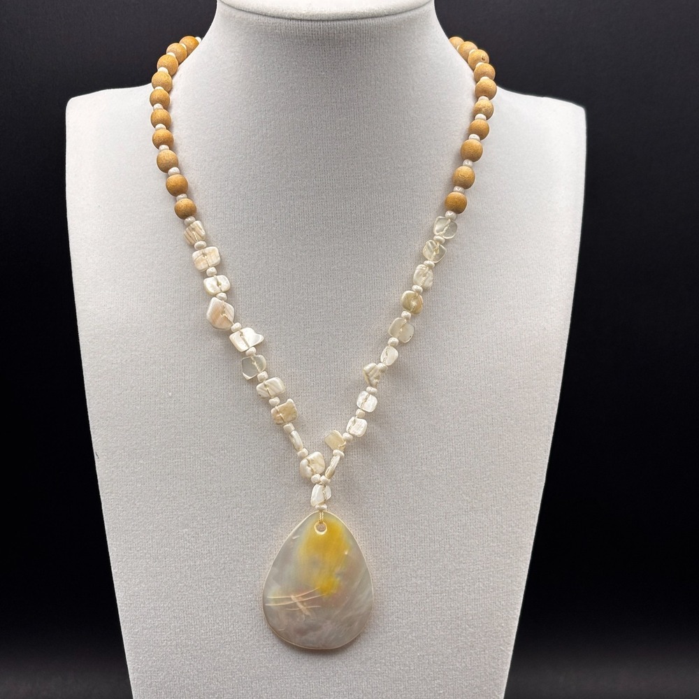 Vintage Yellow Agate Style Pendant Necklace Wood Bead Shell Chip Boho Statement - Picture 3 of 13